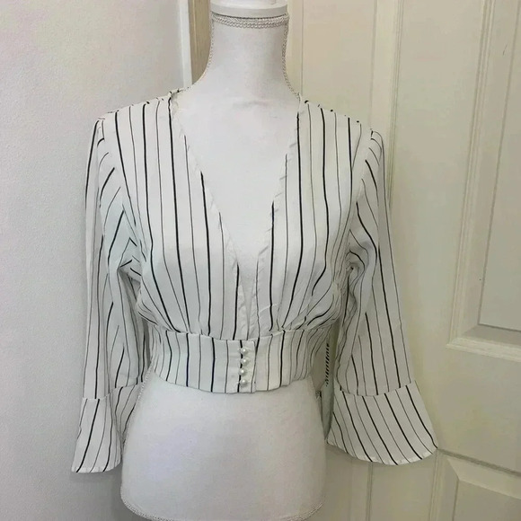 Iris Los Angeles Women's White Black Stripe Plunge Deep V Neck Cropped Top L NWT - Picture 1 of 14